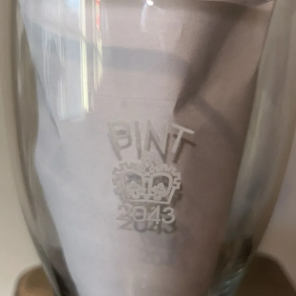 Authentic Bass Ale English England Pub Pint Glass 2043 Crown imported